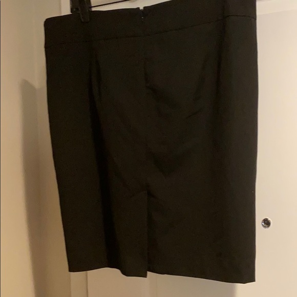 Michael Kors black skirt size 12 - Picture 2 of 5